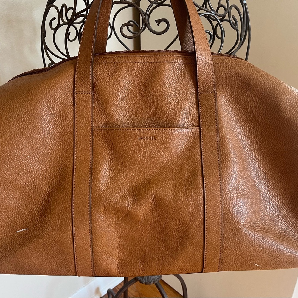 Fossil Brown Leather Duffel Bag with Premium Craftsmanship